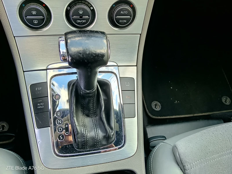VW Passat, снимка 8 - Автомобили и джипове - 51947726