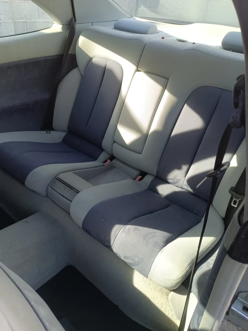 Mercedes-Benz CLK 200, снимка 7 - Автомобили и джипове - 52956059