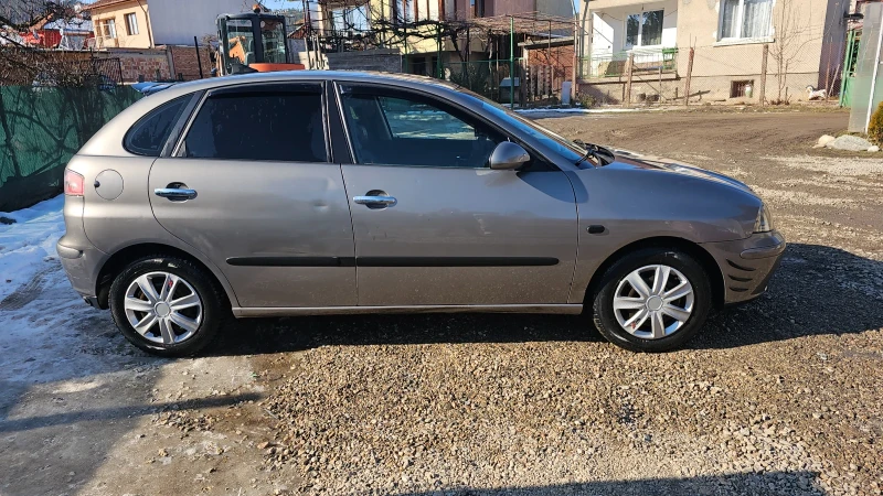 Seat Ibiza 1.4 16v, снимка 3 - Автомобили и джипове - 53503476