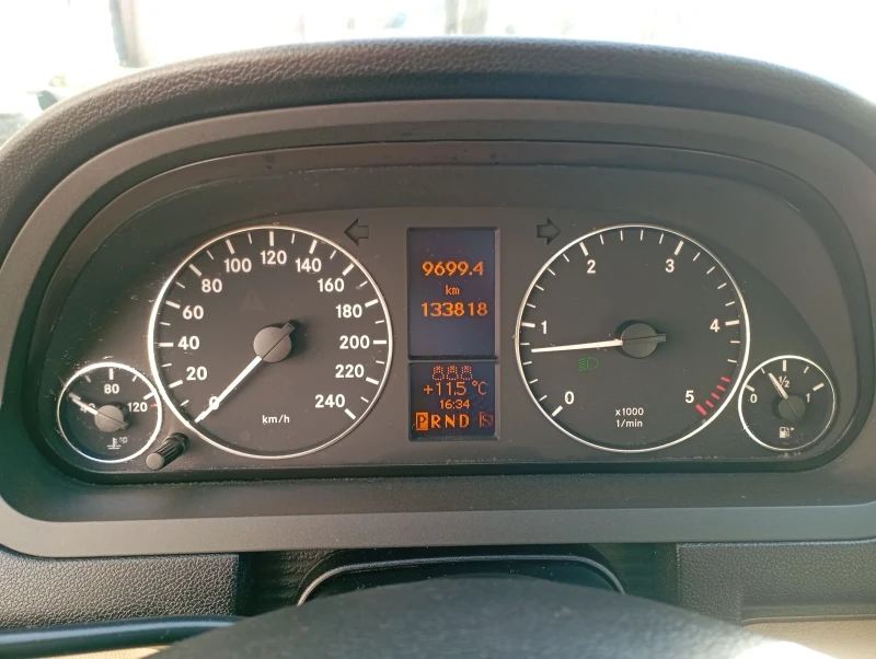 Mercedes-Benz A 180 АВОМАТИК РЕАЛНИ 133.818км ELEGANCE, снимка 12 - Автомобили и джипове - 53507758