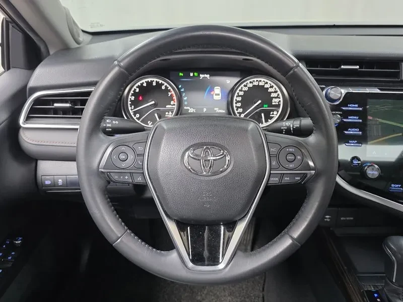 Toyota Camry 2.5, снимка 13 - Автомобили и джипове - 56394406