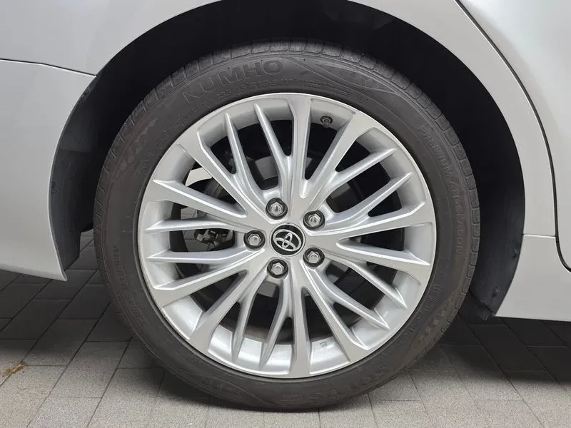 Toyota Camry 2.5, снимка 5 - Автомобили и джипове - 56394406