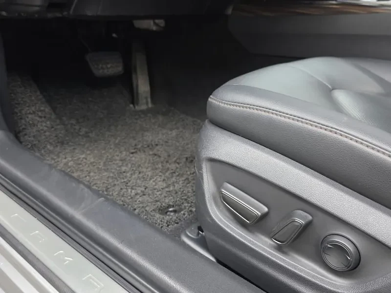 Toyota Camry 2.5, снимка 17 - Автомобили и джипове - 56394406