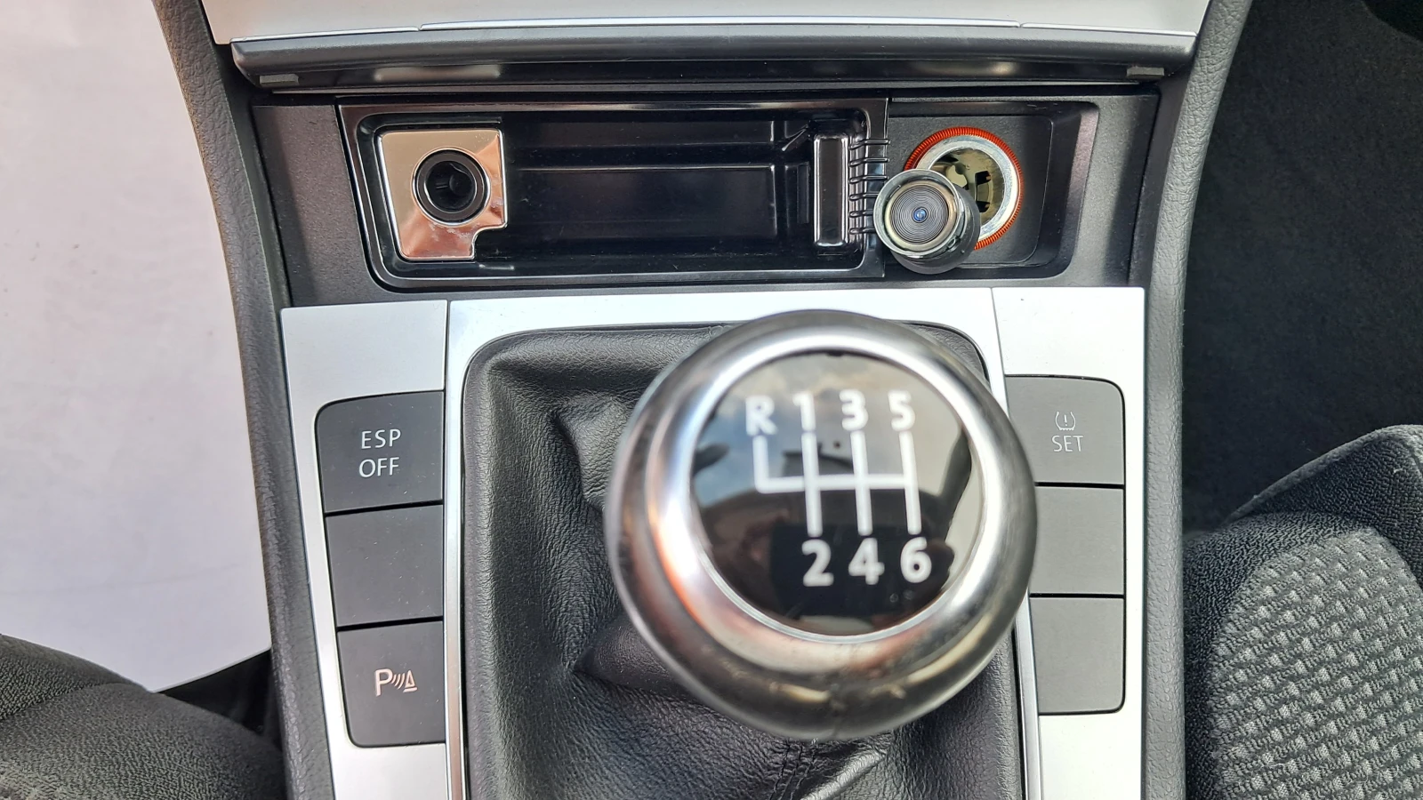 VW Passat ГАЗ РЕАЛ КМ ИЗКЛЮЧИТЕЛЕН СЕРВИ КНИЖК УНИКАТ ОБСЛУЖ, снимка 12 - Автомобили и джипове - 14509389