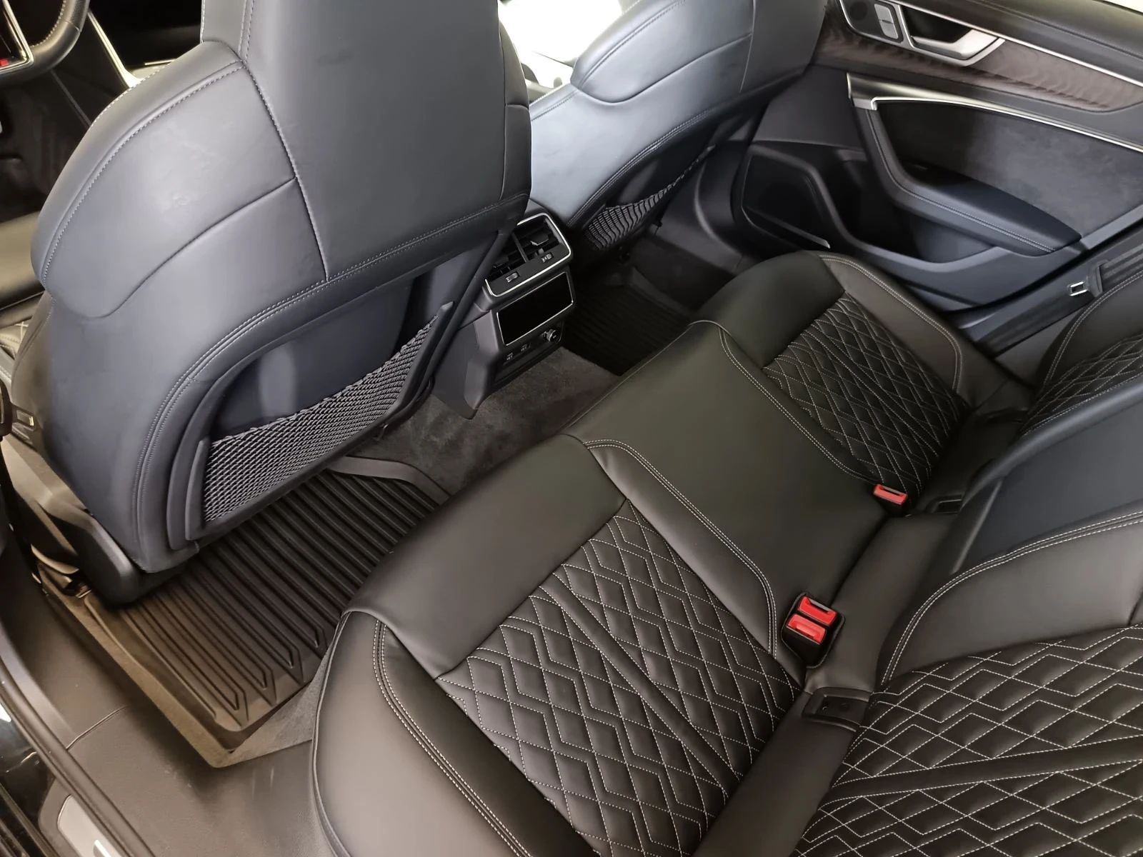 Audi S6 2.9 TFSI  - изображение 9