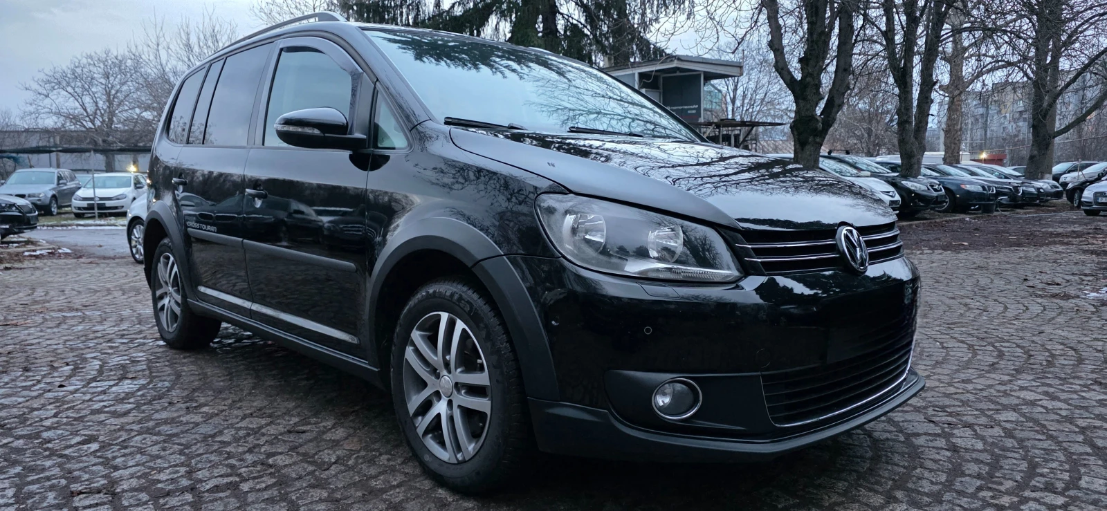 VW Touran 2.0 TDI * CROSS* * PARK ASSIST* * ANDROID* *  | Mobile.bg � ����������� 3