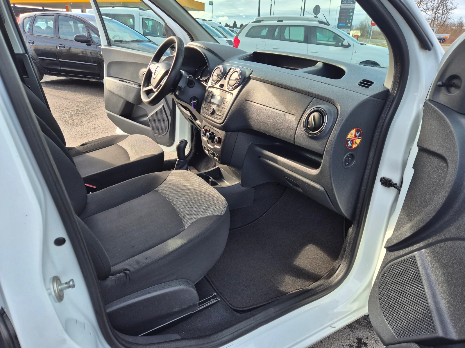Dacia Dokker N1-M/T 1.5 DCI - изображение 8