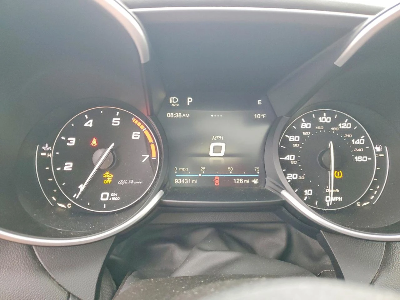 Alfa Romeo Giulia 2l Ti - изображение 9