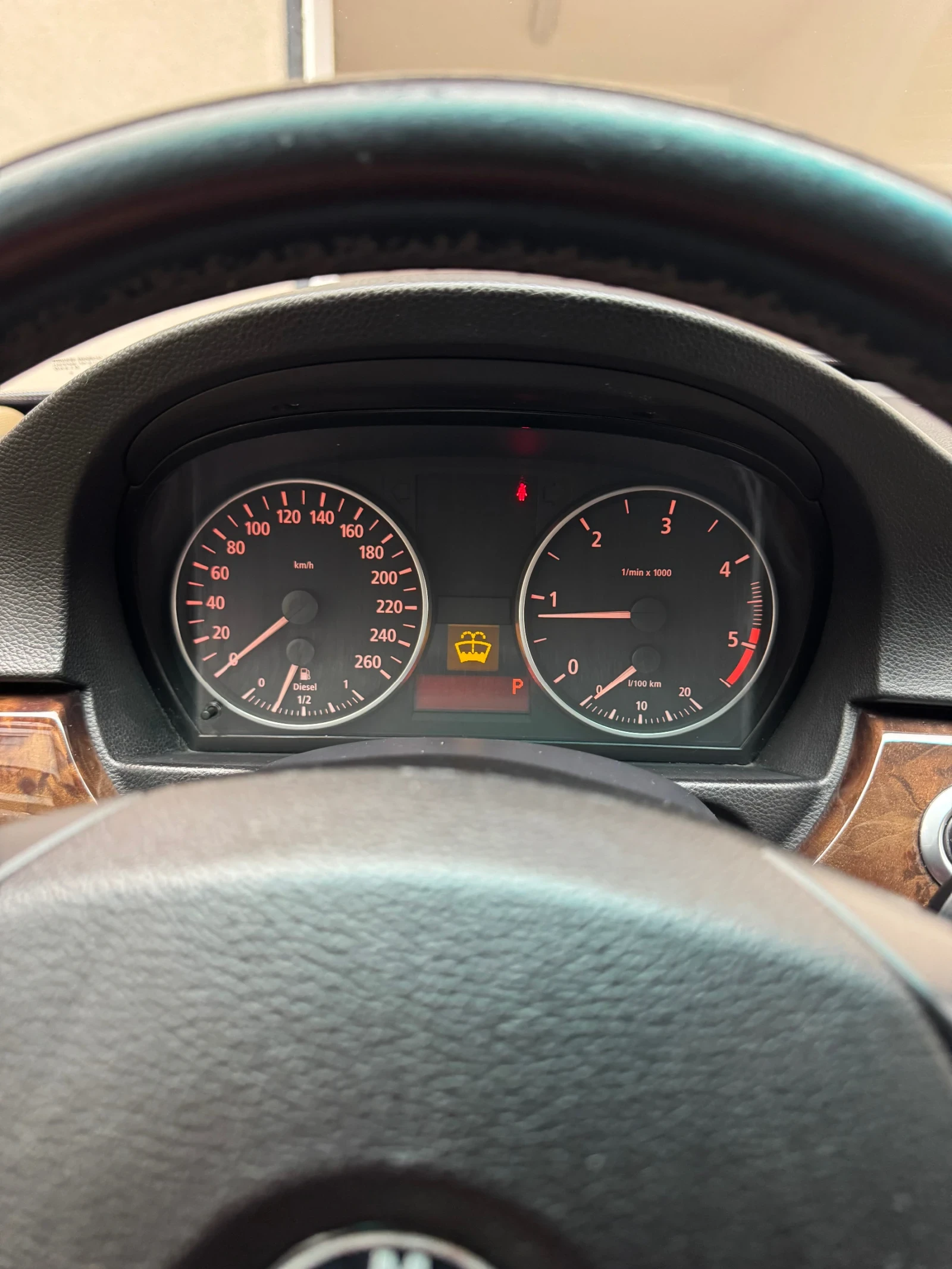 BMW 320, снимка 8 - Автомобили и джипове - 53963941