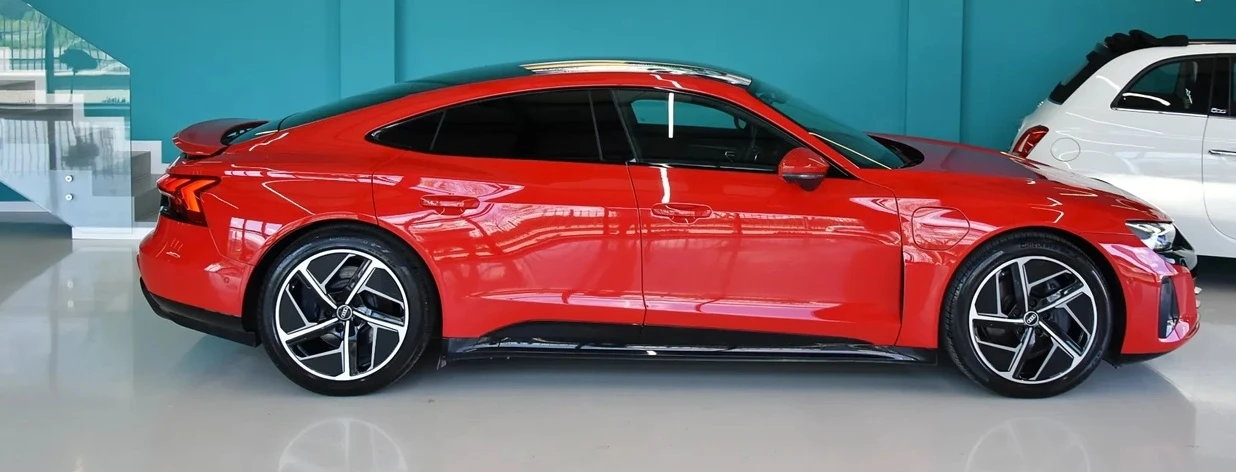 Audi E-Tron GT Quattro, снимка 4 - Автомобили и джипове - 54051030