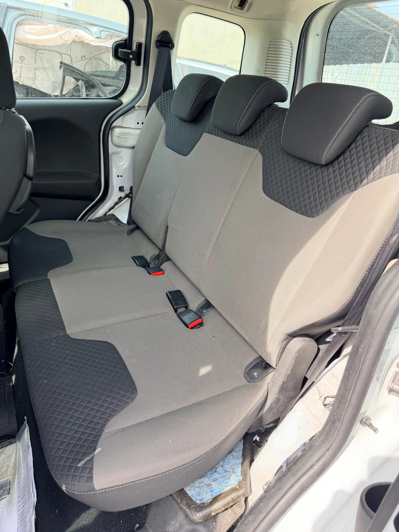 Ford Courier 1.5TDCI XVCC, снимка 10 - Автомобили и джипове - 54220354