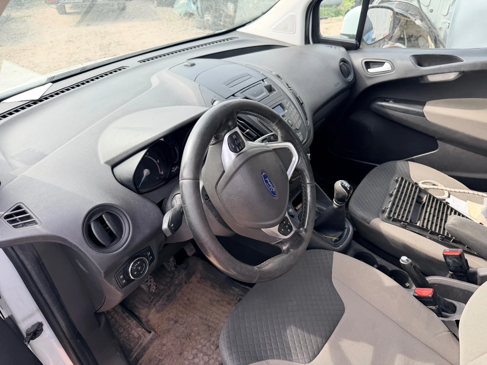 Ford Courier 1.5TDCI XVCC, снимка 6 - Автомобили и джипове - 54220354