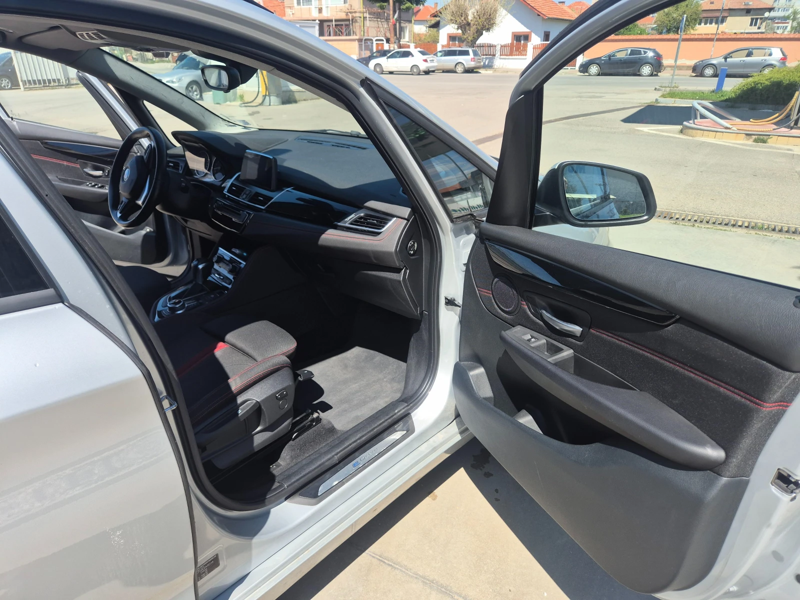 BMW 2 Active Tourer НОВ 55000км PHEV, снимка 8 - Автомобили и джипове - 54310771