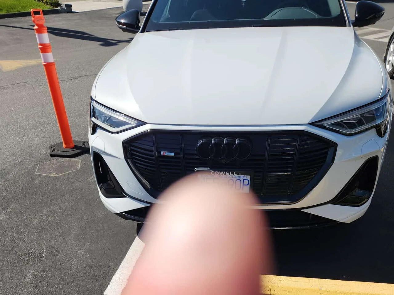 Audi E-Tron S LINE Progressiv/ПАНОРАМА/360 CAM, снимка 2 - Автомобили и джипове - 54359244