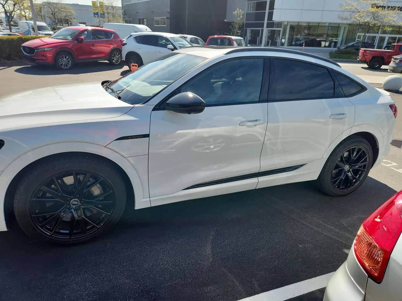 Audi E-Tron S LINE Progressiv/ПАНОРАМА/360 CAM, снимка 4 - Автомобили и джипове - 54359244