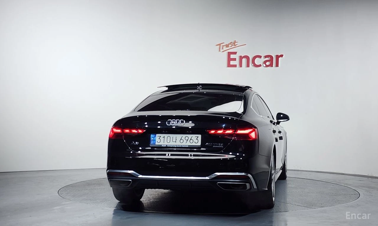 Audi A5 40 TFSI* DISTRONIC* AMBIENT* ПОДГРЕВ* КАМЕРА, снимка 3 - Автомобили и джипове - 54459070
