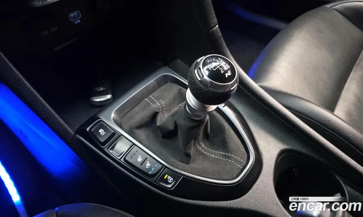 Hyundai Veloster  N* РЪЧКА* АДАПТИВНО ОКАЧВАНЕ* * КАМЕРА* Подгрев* N, снимка 6 - Автомобили и джипове - 54808019