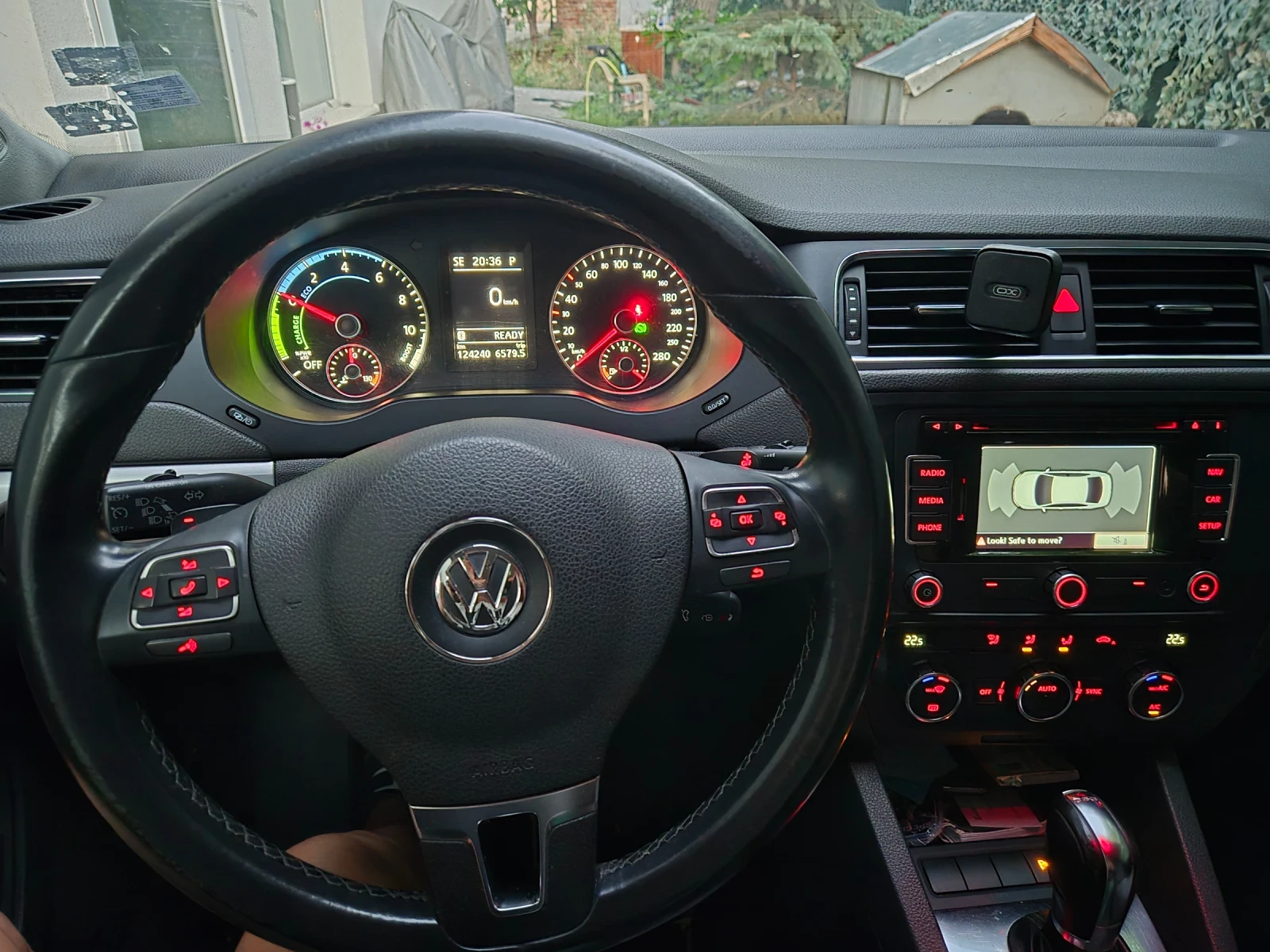VW Jetta HYBRID , снимка 5 - Автомобили и джипове - 54966713