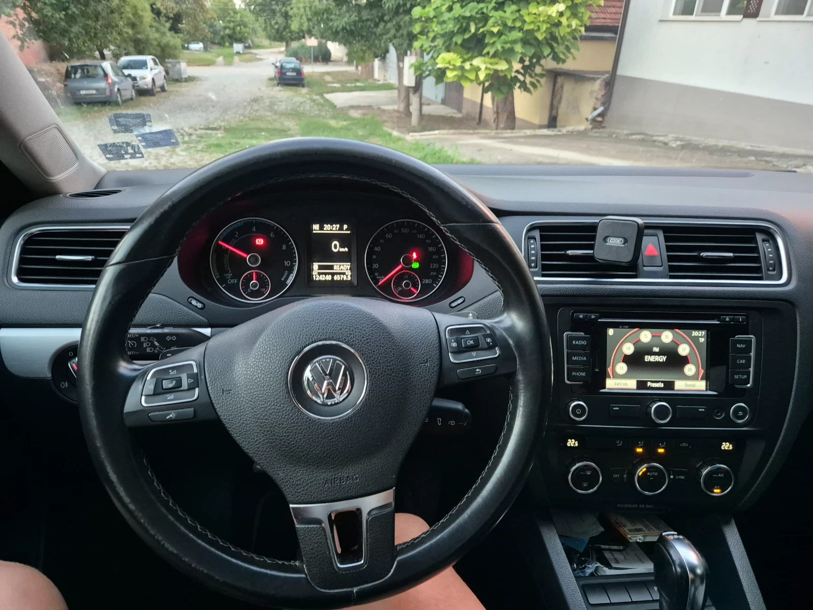 VW Jetta HYBRID , снимка 8 - Автомобили и джипове - 54966713