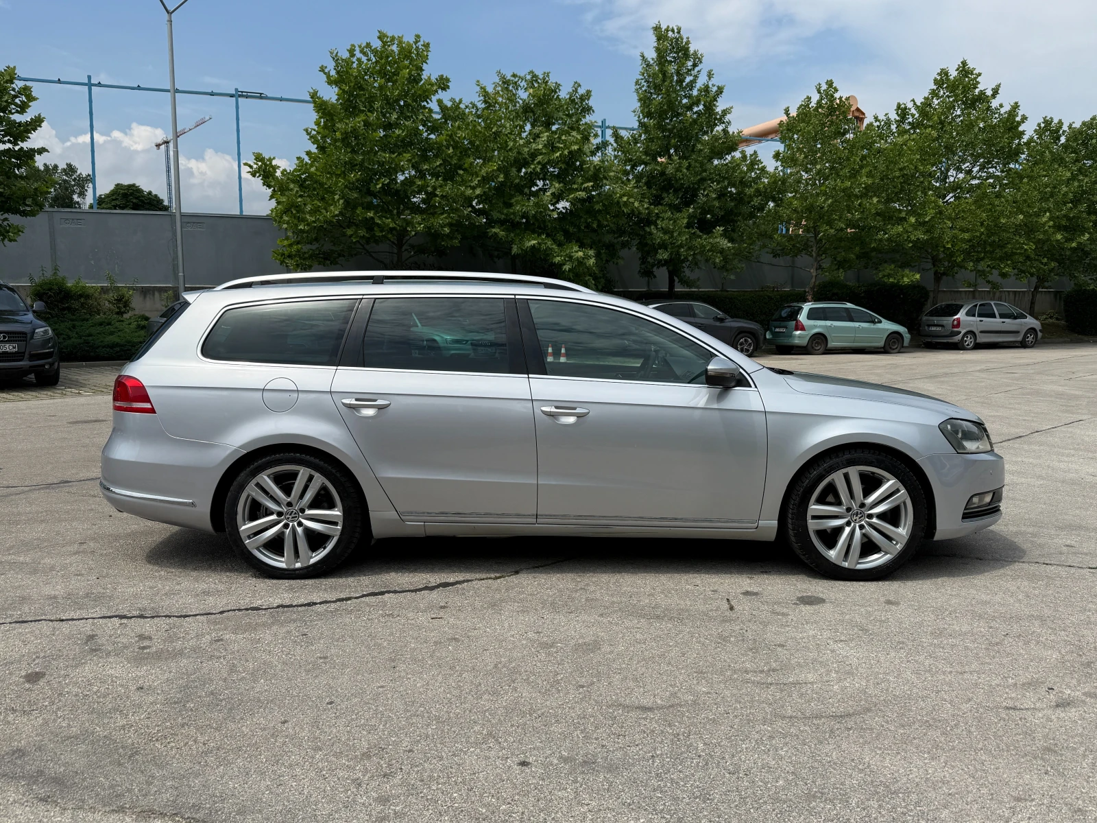VW Passat 4х4/автомат/ГАРАНЦИЯ, снимка 5 - Автомобили и джипове - 55020947
