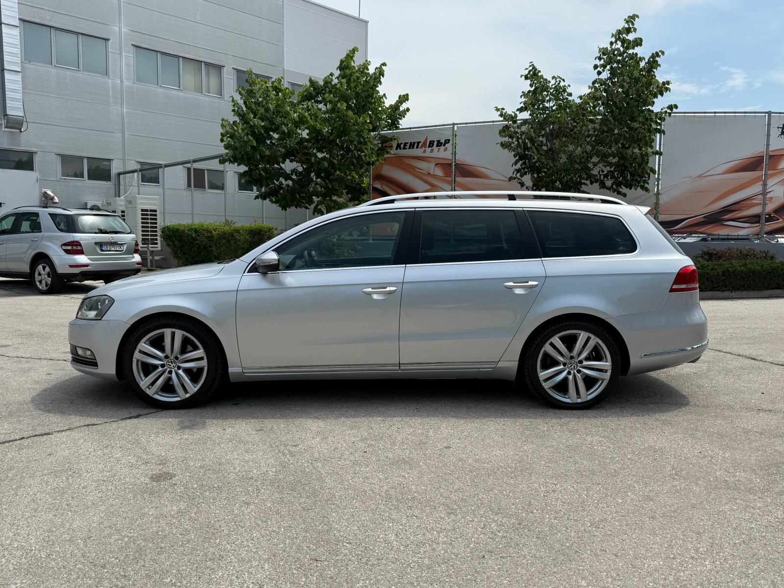 VW Passat 4х4/автомат/ГАРАНЦИЯ, снимка 2 - Автомобили и джипове - 55020947