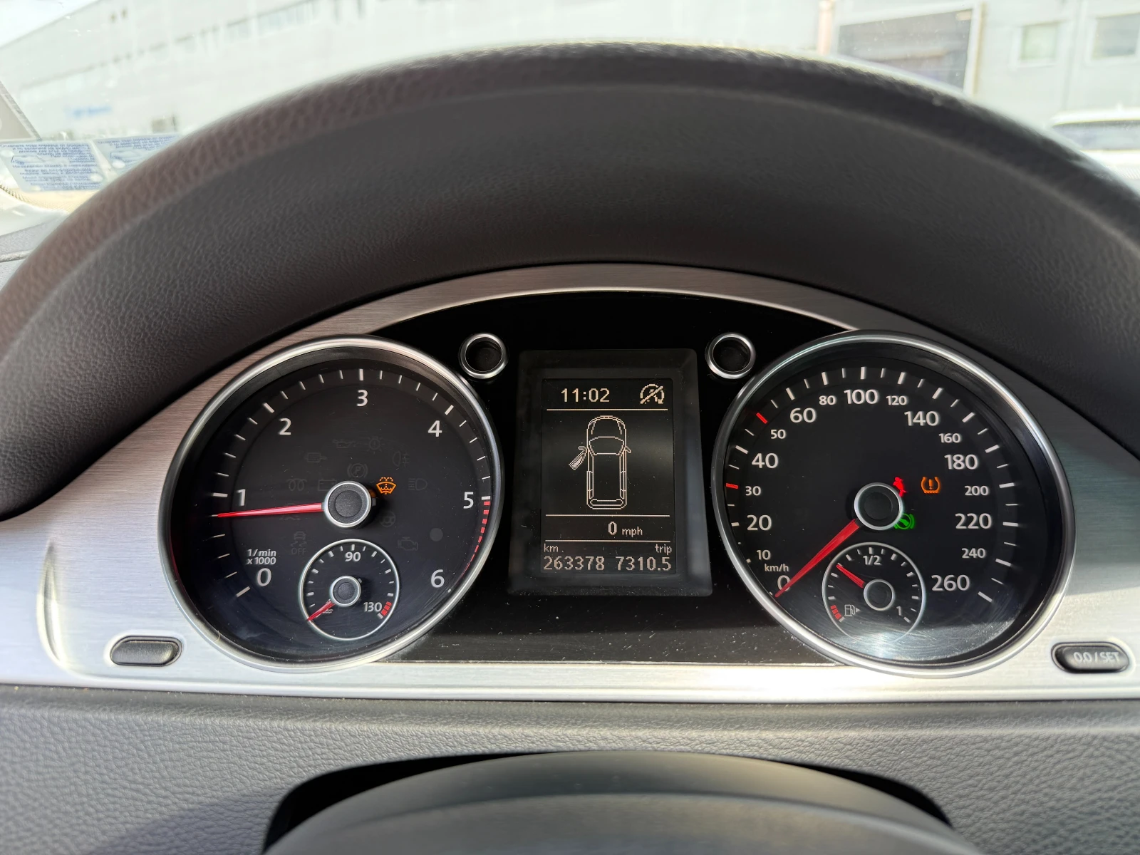 VW Passat 4х4/автомат/ГАРАНЦИЯ, снимка 17 - Автомобили и джипове - 55020947