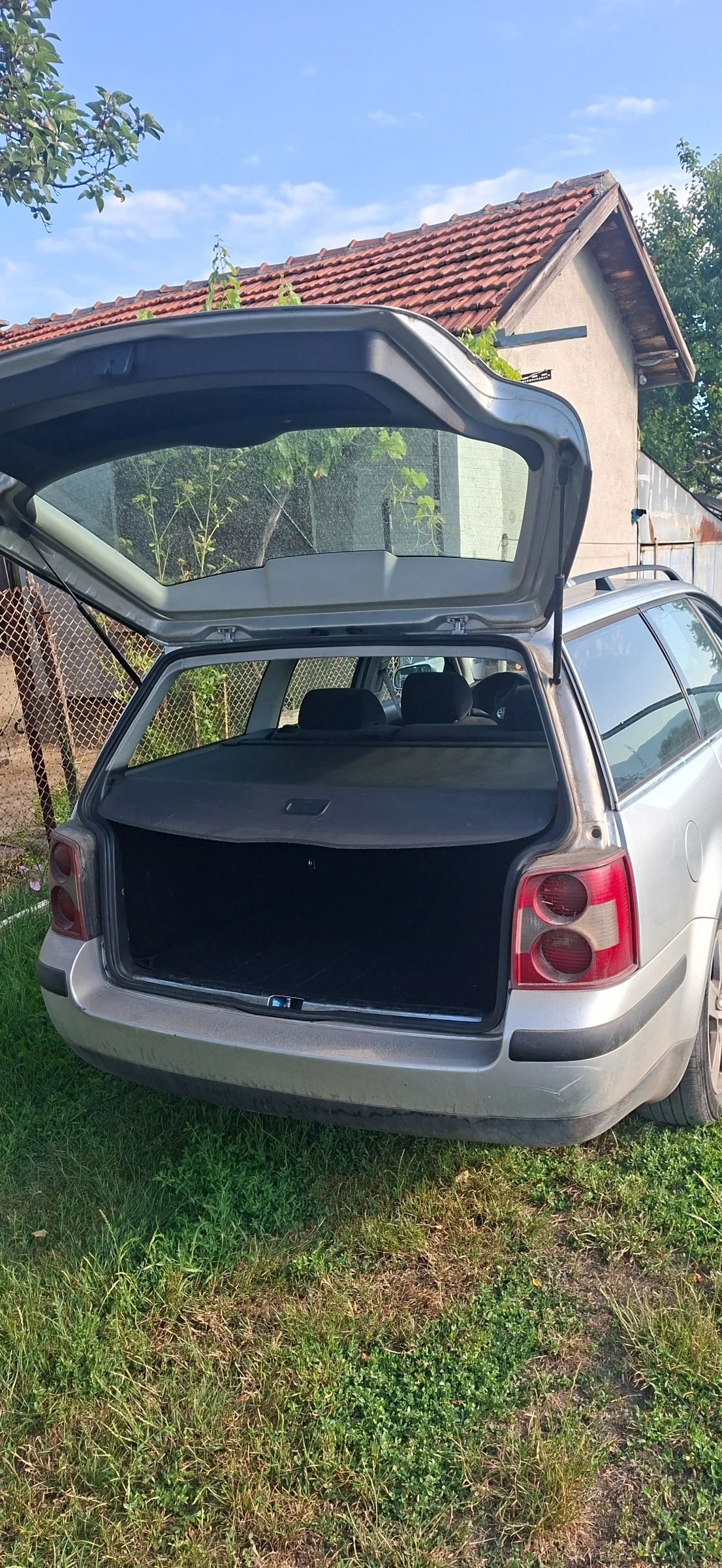 VW Passat 1.9 TDI 101к.с., снимка 2 - Автомобили и джипове - 55238933