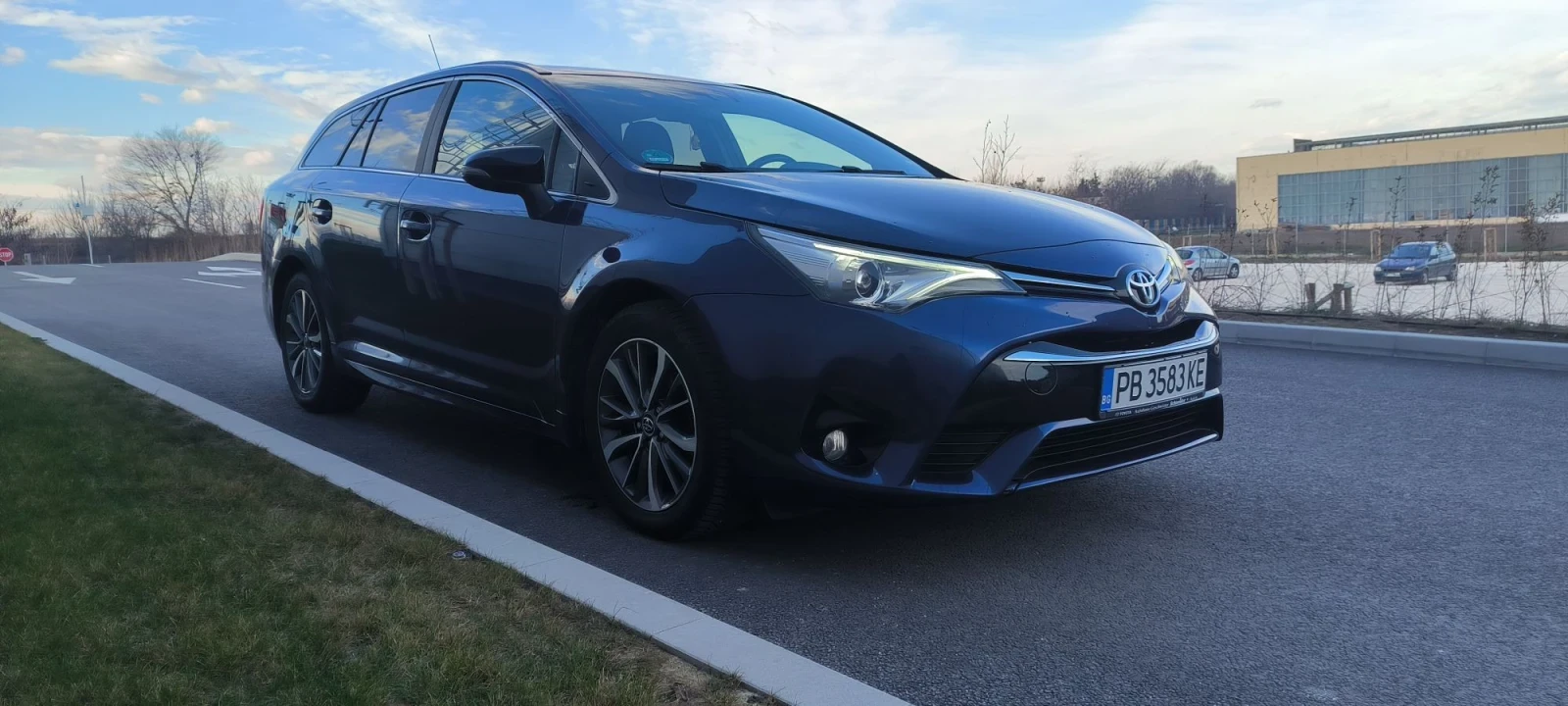 Toyota Avensis, снимка 3 - Автомобили и джипове - 55675074