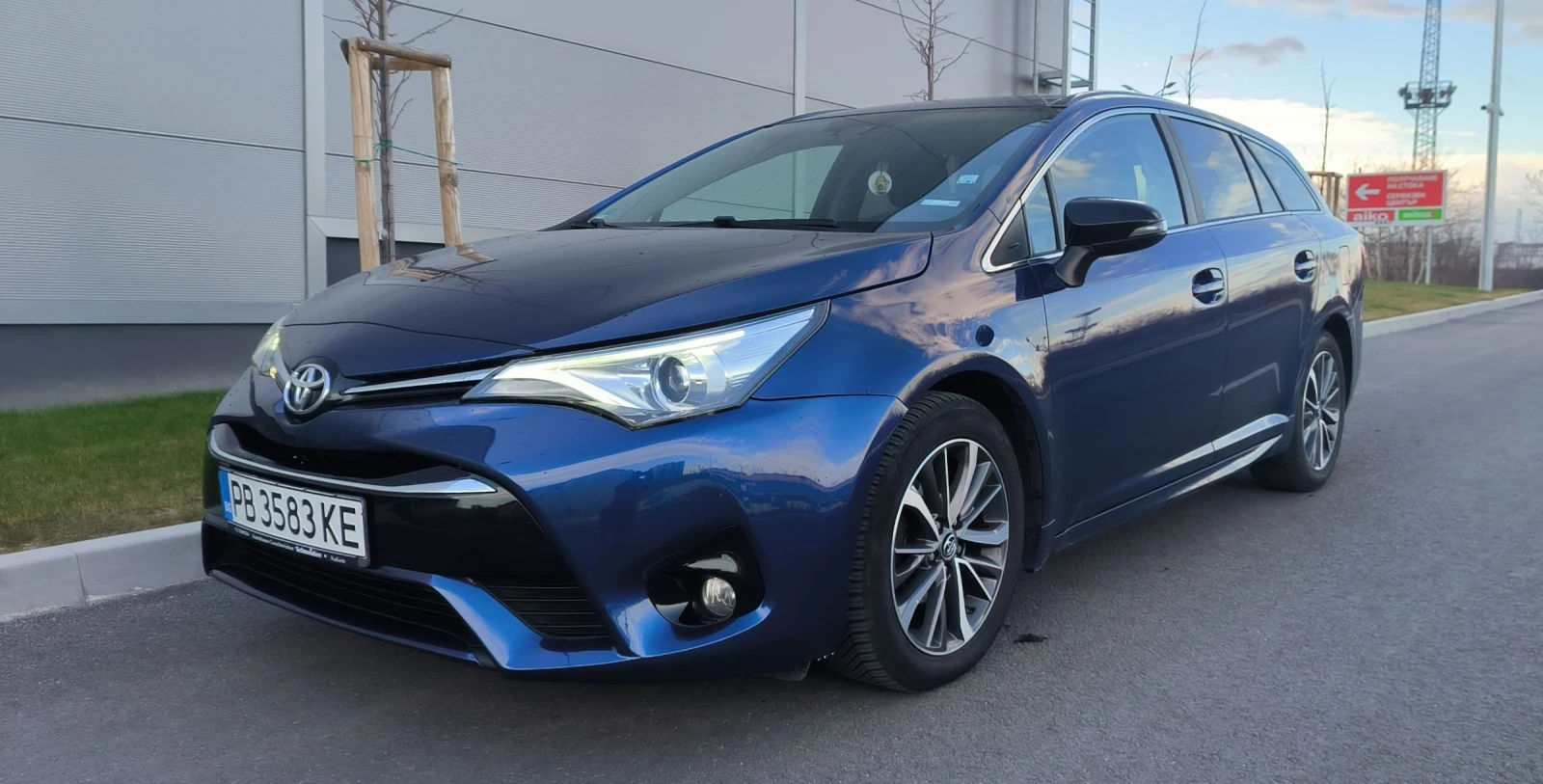 Toyota Avensis, снимка 2 - Автомобили и джипове - 55675074