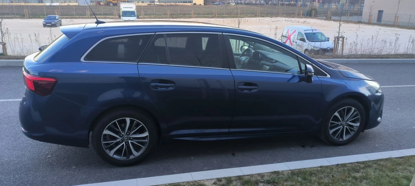 Toyota Avensis, снимка 5 - Автомобили и джипове - 55675074