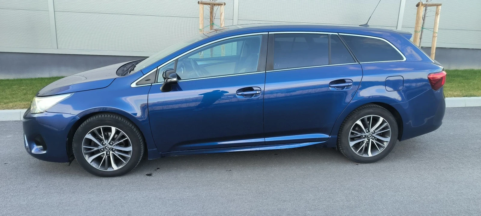 Toyota Avensis, снимка 4 - Автомобили и джипове - 55675074