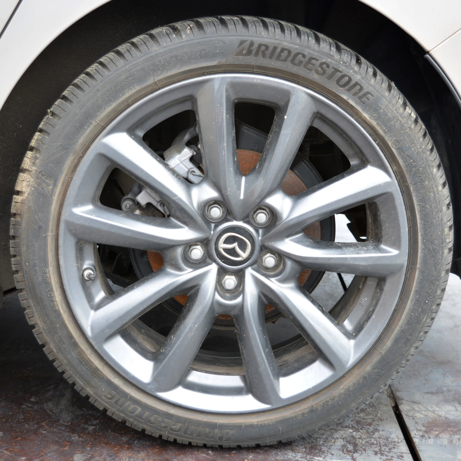 Mazda 3 2.5 SKYACTIV-G, снимка 5 - Автомобили и джипове - 55815890
