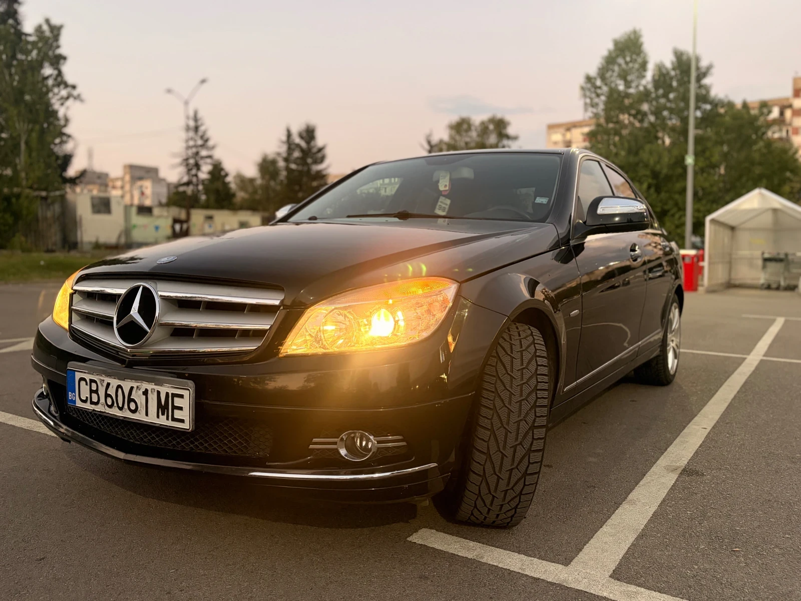 Mercedes-Benz C 220, снимка 2 - Автомобили и джипове - 55826660