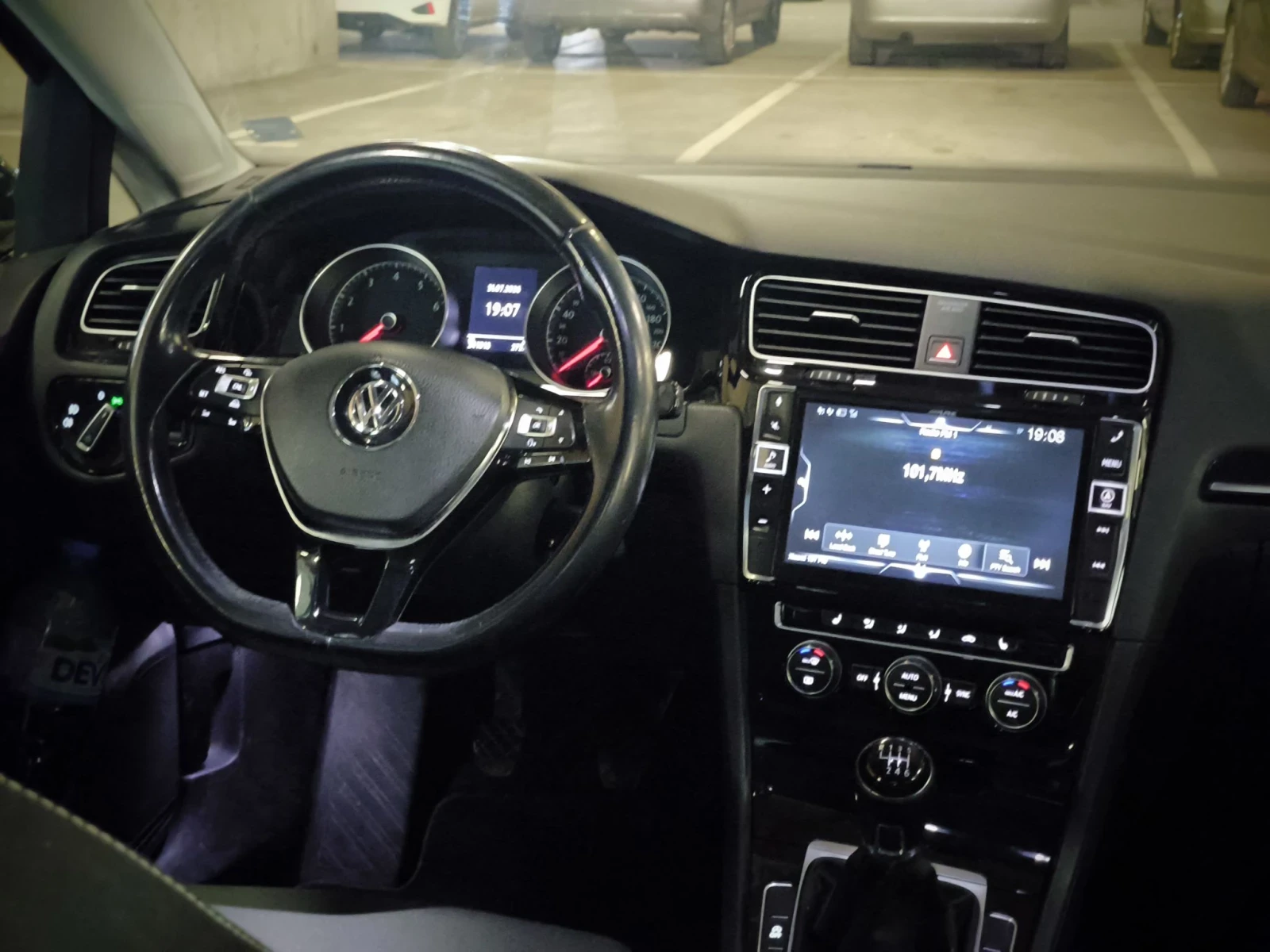 VW Golf 1.4, снимка 7 - Автомобили и джипове - 55920917