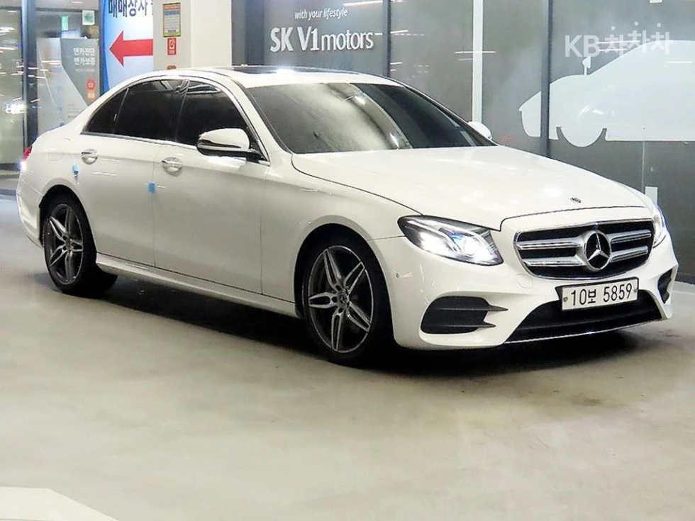 Mercedes-Benz E 300 * AMG LINE* FULL MAX * КРАЙНА ЦЕНА* 