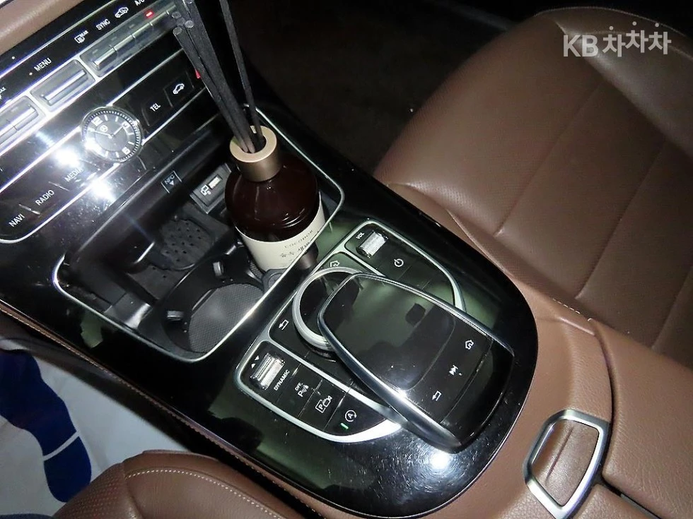 Mercedes-Benz E 300 * AMG LINE* FULL MAX * КРАЙНА ЦЕНА* , снимка 11 - Автомобили и джипове - 55939991