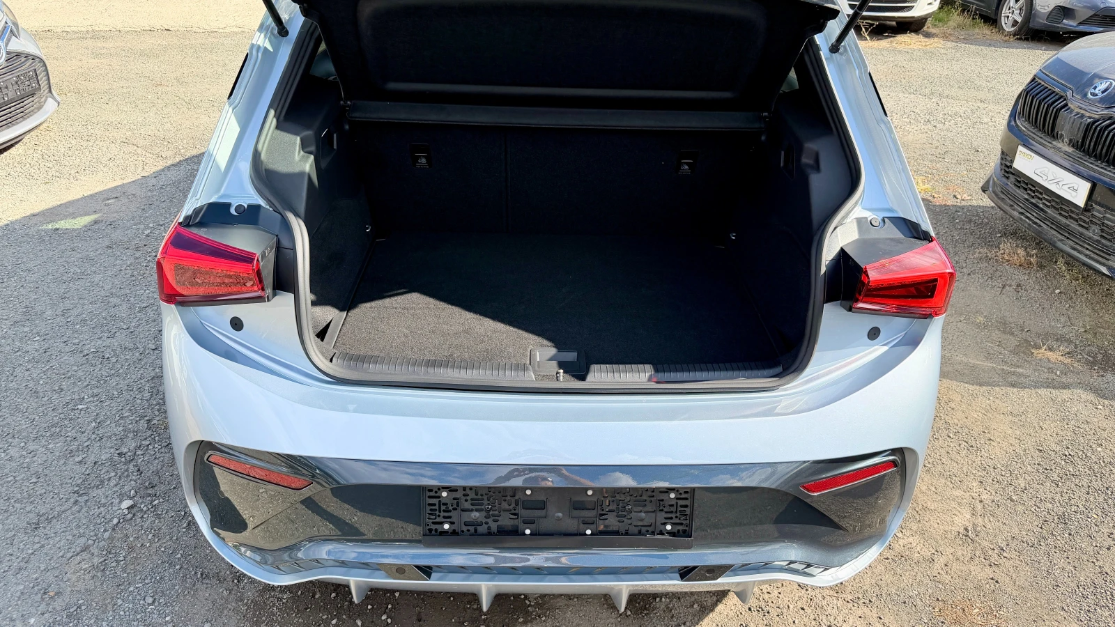 Cupra Born 62KwH 19хил.км. Внос Швейцария! Термопомпа!Head-Up, снимка 13 - Автомобили и джипове - 56177362