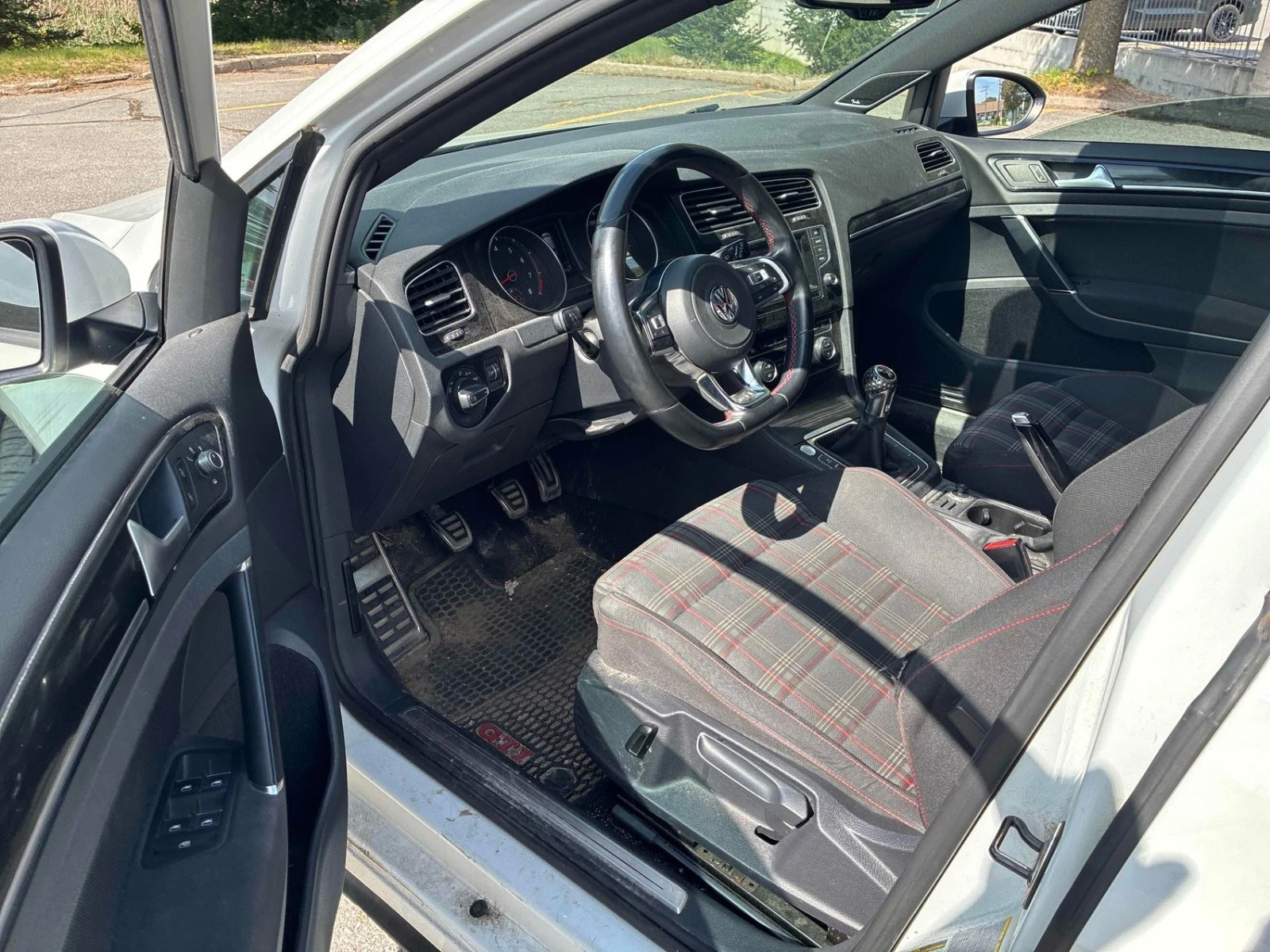 VW Golf GTI Autobhan Цена до България & АвтоКредит, снимка 6 - Автомобили и джипове - 56200054