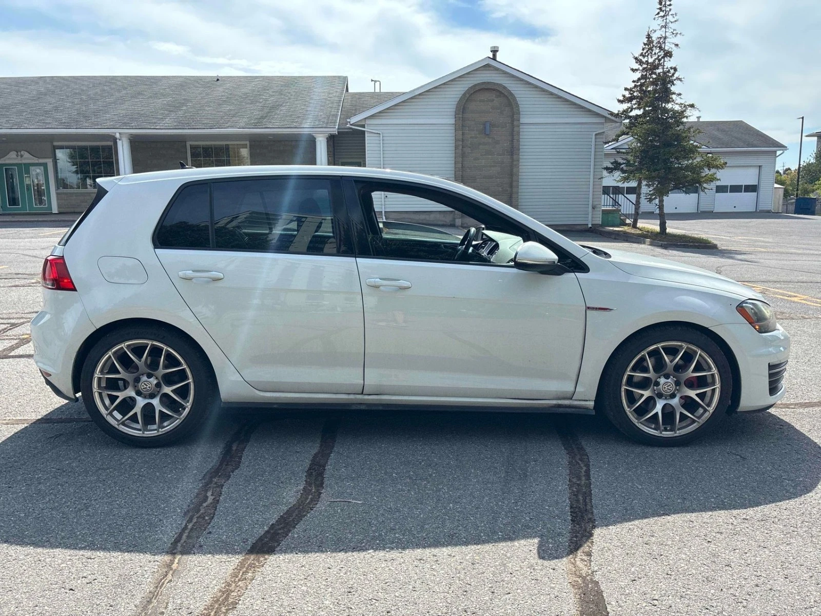 VW Golf GTI Autobhan Цена до България & АвтоКредит, снимка 4 - Автомобили и джипове - 56200054