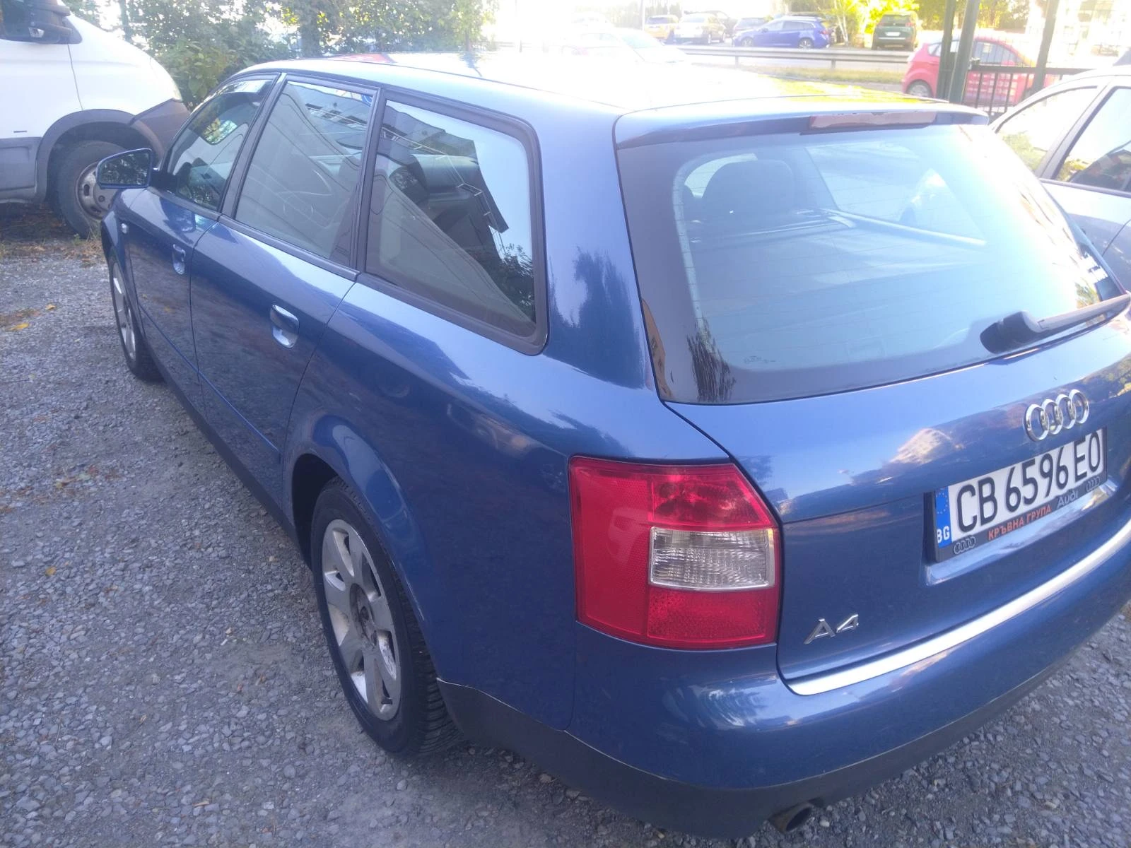 Audi A4 2.0, снимка 9 - Автомобили и джипове - 56321763