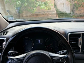 Kia Sportage Топ състояние първи собственик , снимка 7