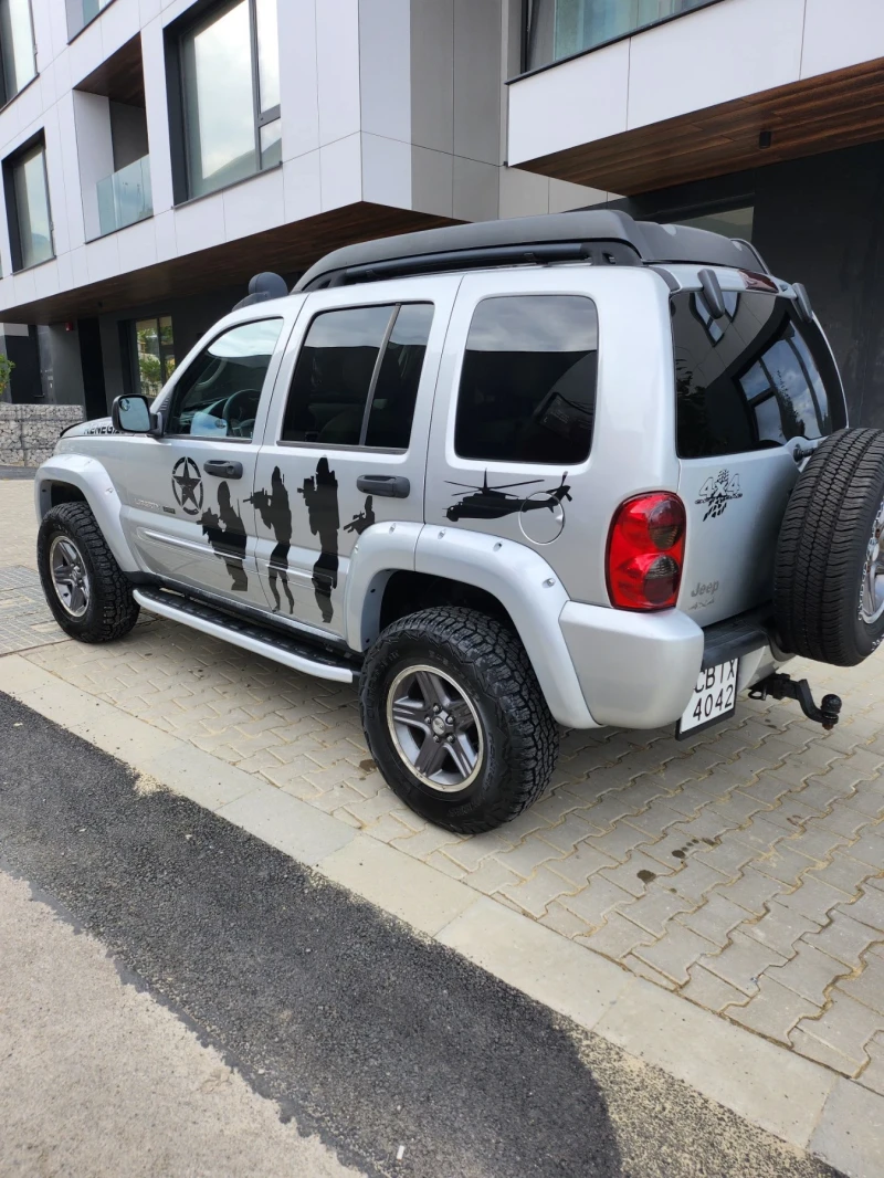 Jeep Cherokee RENEGADE, снимка 3 - Автомобили и джипове - 47329197