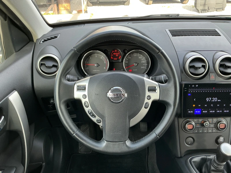 Nissan Qashqai 2.0 DCI, снимка 14 - Автомобили и джипове - 47447849