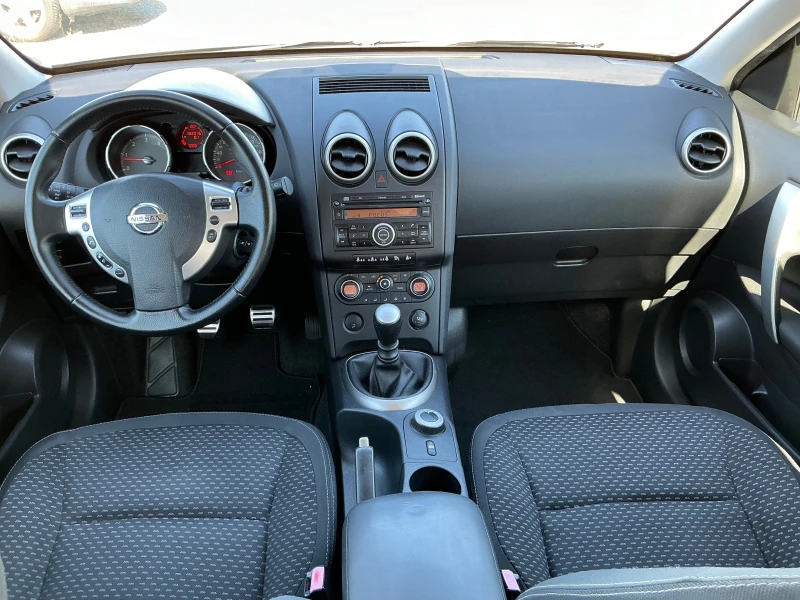 Nissan Qashqai 2.0 DCI, снимка 12 - Автомобили и джипове - 47447849