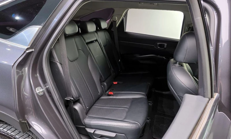 Kia Sorento Diesel 2.2 2WD * НАЙ-ДОБРА ЦЕНА В БЪЛГАРИЯ* , снимка 12 - Автомобили и джипове - 51962764