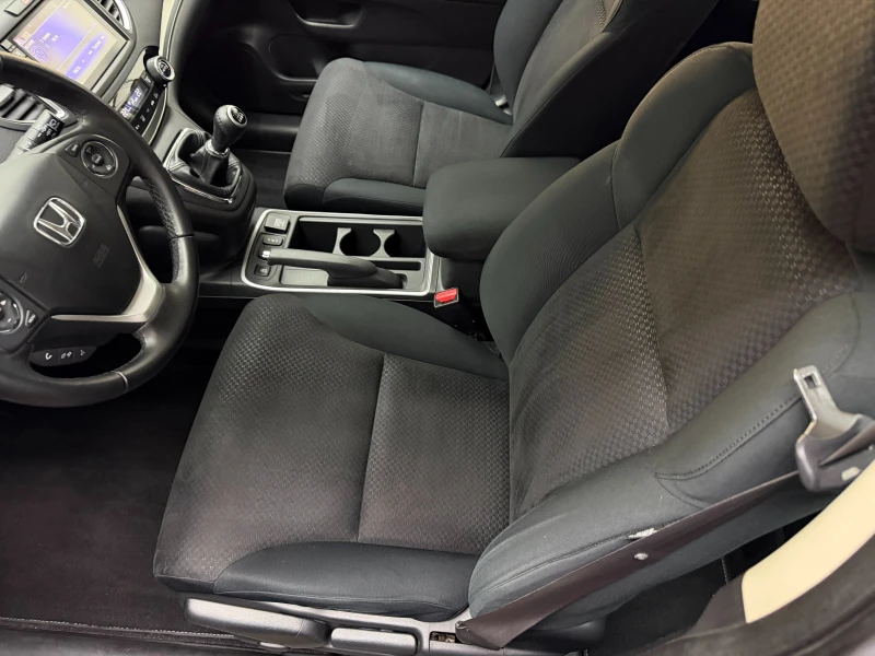 Honda Cr-v 2.0i* 4x4* СЕРВИЗНА КНИЖКА С ПЪЛНА ИСТОРИЯ , снимка 8 - Автомобили и джипове - 52883513