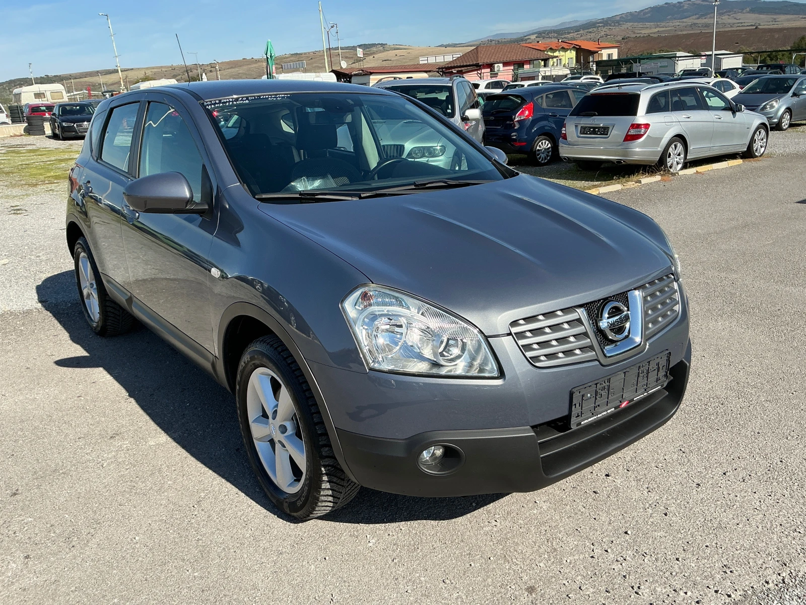 Nissan Qashqai 2.0 DCI - изображение 2