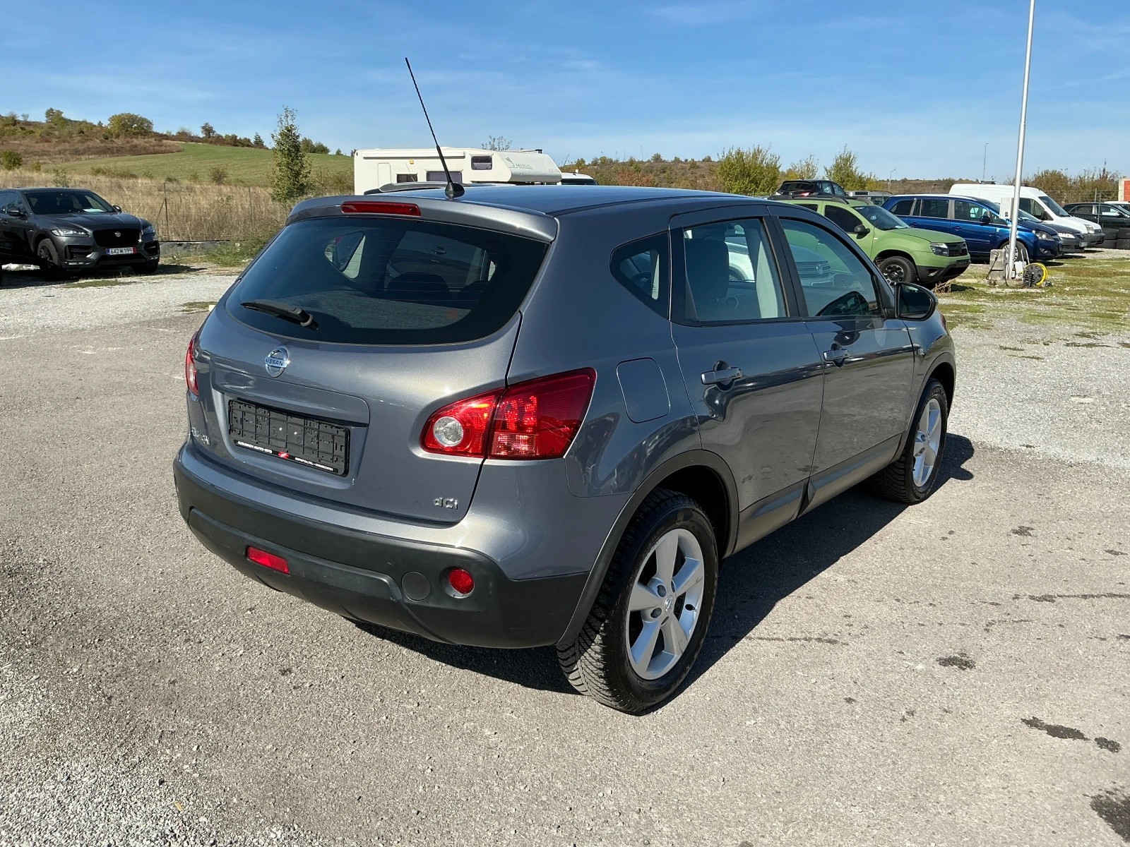 Nissan Qashqai 2.0 DCI - изображение 8