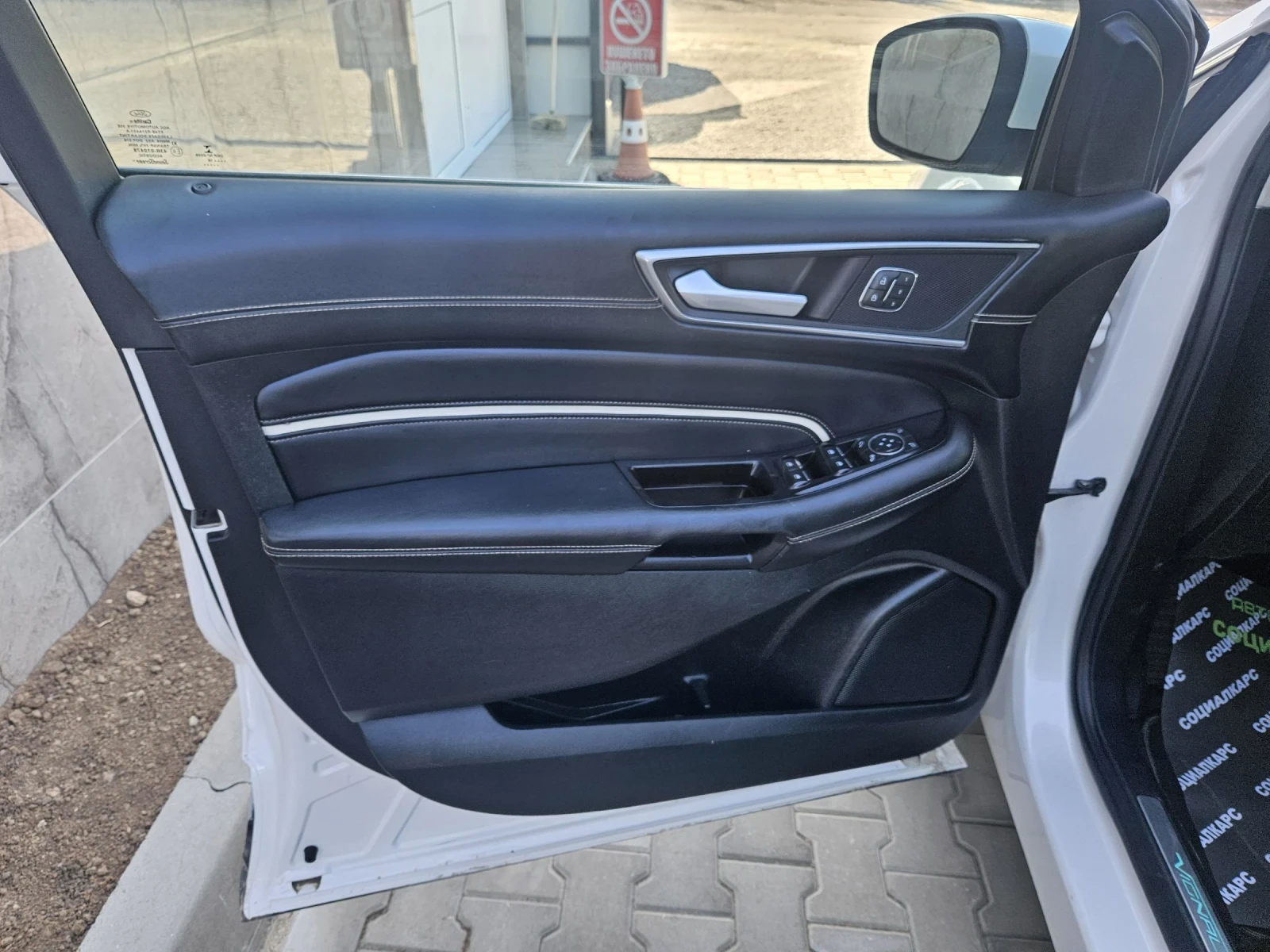 Ford Edge 2.0tdci vignale - изображение 9