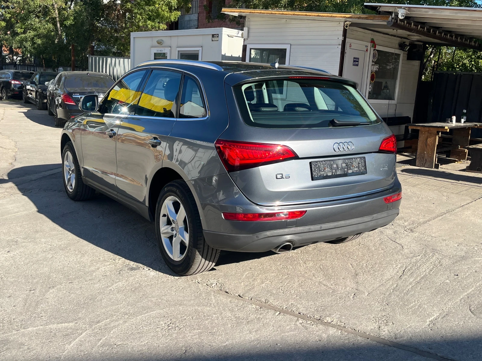 Audi Q5 2.0TDI 190ks  - изображение 7